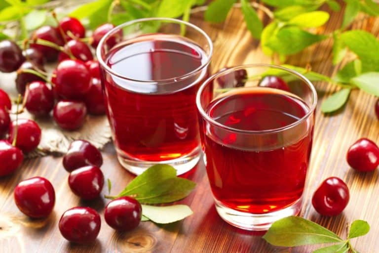 شربت خنک برای تابستان چی درست کنم؟ شربت آلبالو
