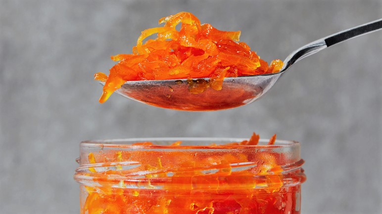 چگونه مربای هویج خوشمزه تهیه کنیم + فرق شکرک و کپک زدن مربا را می‌دانید؟