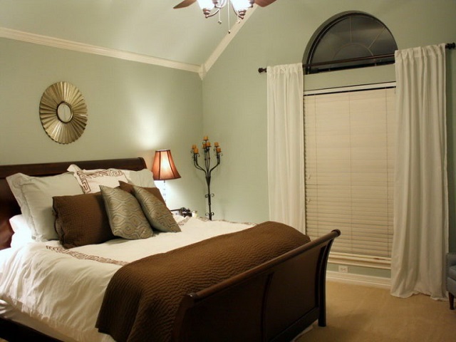 رنگ سبز رنگ آرام‌بخش و طبیعی برای اتاق خواب