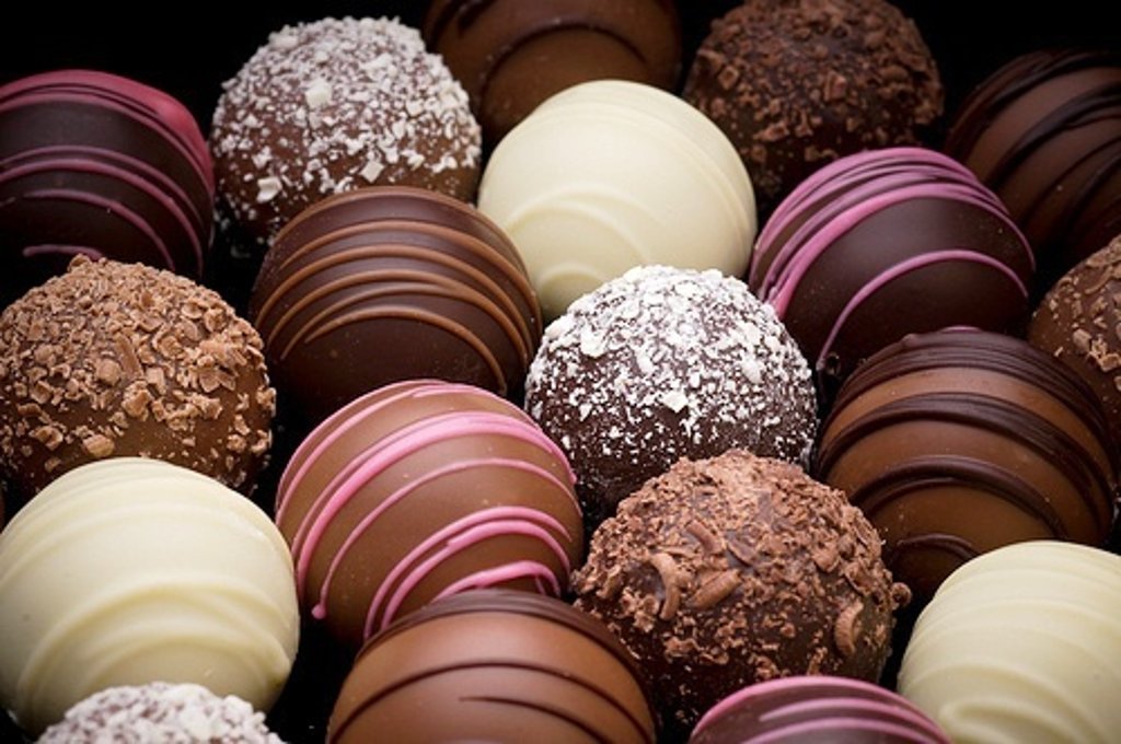 شکلات چگونه درست می‌شود و مفید برای سلامتی