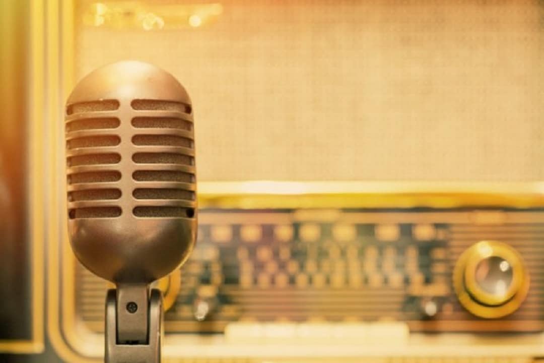 رادیو افق کوروش؛ یک خرید خوب هزاران خاطره خوش