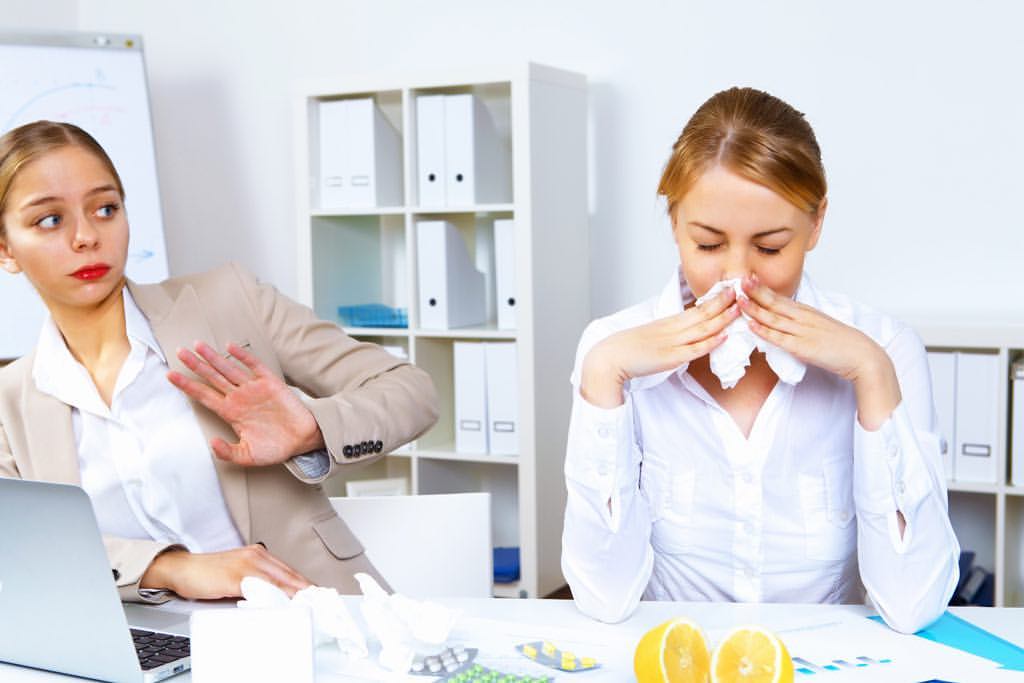 آیا ماسک صورت و شستن دستها باعث پیشگیری از انتشار ویروس آنفولانزا می‌شوند؟