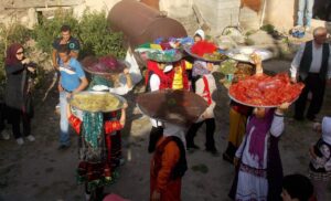 آداب و رسوم نوروز در کلاردشت ؛ عیدی تازه عروس ها