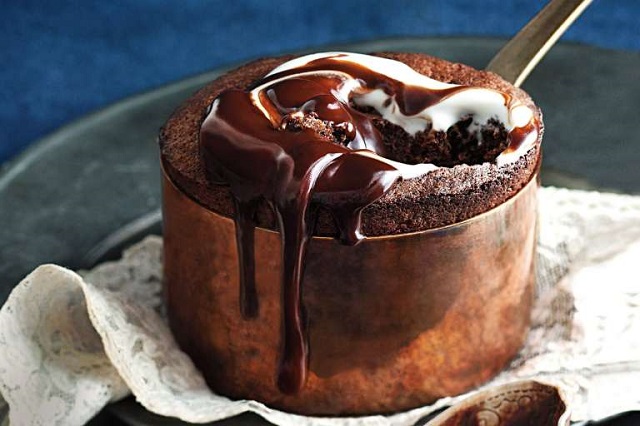 طرز تهیه پودینگ شکلاتی خوشمزه