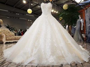مدل لباس عروس دامن پفی یا پرنسسی جدید