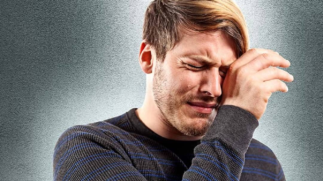 چرا مردها گریه نمی‌کنند؟ آیا گریه کردن برای سلامتی مفید است؟