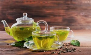 چای سبز برای سلامتی و درمان انواع بیماری‌ها مثل آنفولانزا و سرماخوردگی