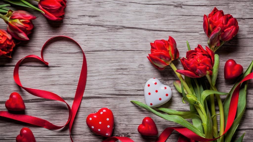 گل‌های محبوب و پرفروش برای روز ولنتاین و نماد گلها در عشق