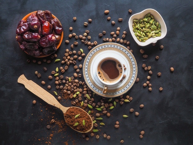 طرز تهیه قهوه عربی با دله یا قهوه جوش ترک دستی + فوت و فن قهوه عربی