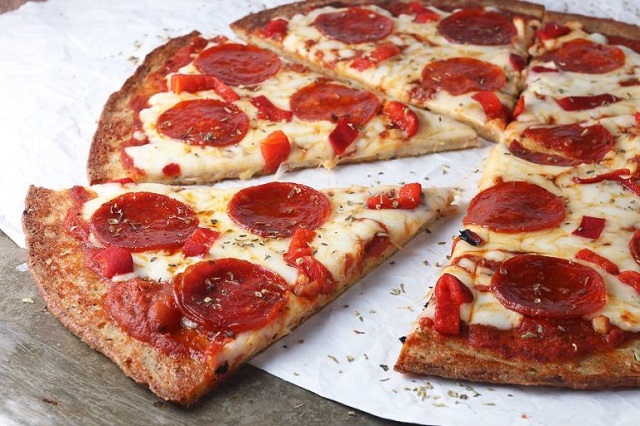 مواد لازم برای تهیه سس مخصوص پیتزا پپرونی