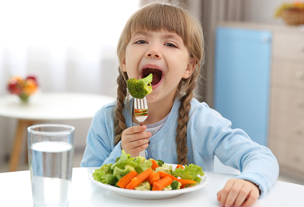 بهترین و مفیدترین غذاهای تقویتی برای کودک سرماخورده