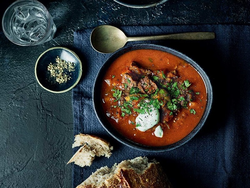 طرز تهیه سوپ گولاش مجارستانی به روش کلاسیک