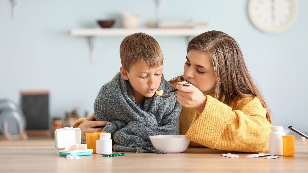 بهترین غذاهای تقویتی برای کودک سرما‌خورده+غذاهای مضر برای سرماخوردگی