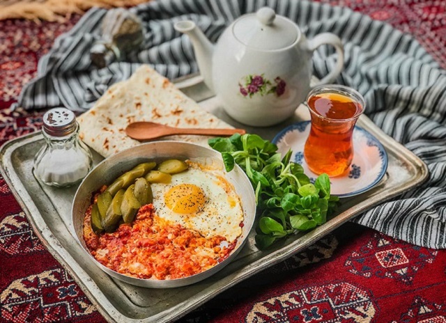 روش های مختلف پخت تخم مرغ | طرز تهیه انواع املت تخم مرغ