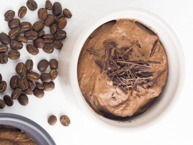 طرز تهیه پودینگ قهوه بسیار خوشمزه به ۲ روش در فر و بدون فر