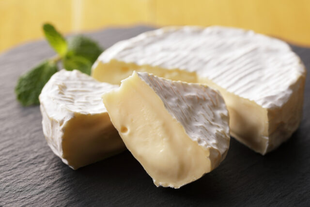مشهورترین و گرانترین انواع پنیرهای دنیا؛ از پنیر الاغ تا پنیر گوزن