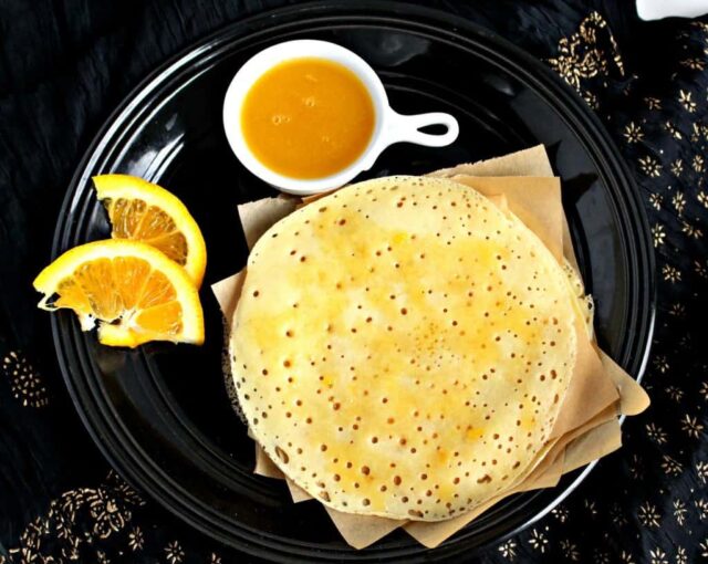 طرز تهیه پنکیک تابه‌ای مراکشی یا بغریر برای صبحانه و میان وعده
