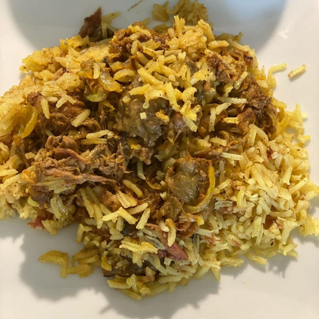 مراحل طرز تهیه کله پاچه پلو شیرازی