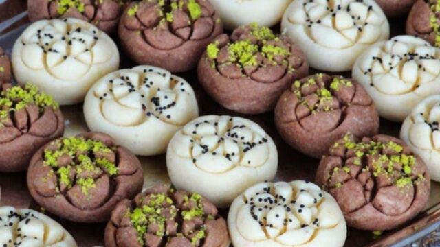 طرز تهیه شیرینی کرکی یا شیرینی بهشتی اصفهان در فر