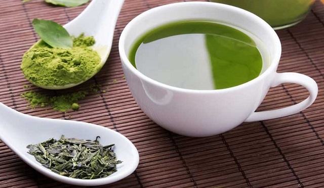 چای سبز یک روش درمان برای جوش