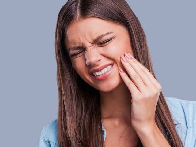 تاثیر آویشن و استفاده از آن در درمان خانگی دندان درد