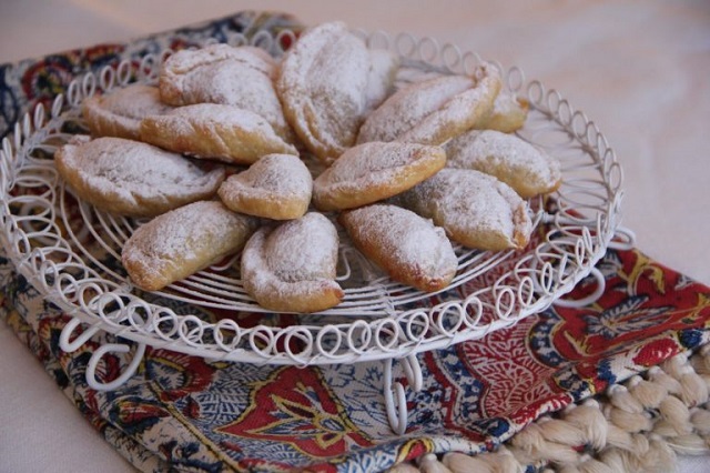 شیرینی‌های سنتی یزد برای عید نوروز