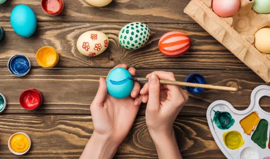 آموزش رنگ کردن تخم مرغه عروسکی با استفاده گواش