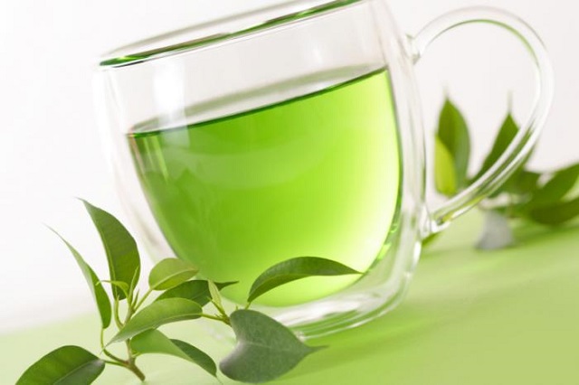درمان گیاهی عفونت ادراری با استفاده از چای سبز
