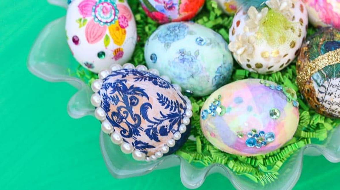 آموزش تزئین تخم مرغ رنگی عید با نگین و مروارید