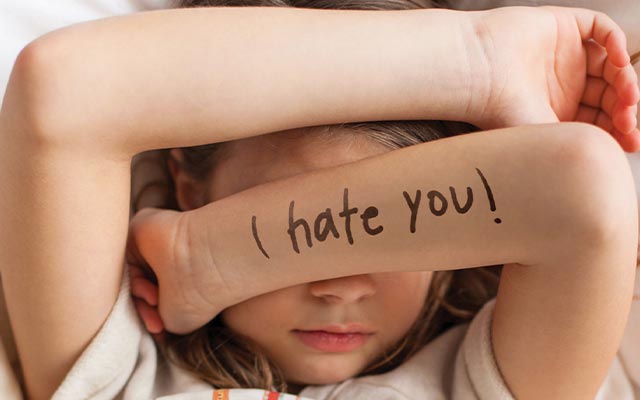 چطور بفهمیم عصبانیت کودک ما عادی است یا خیر؟