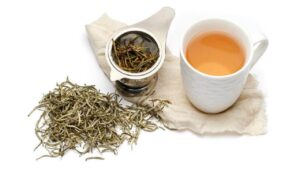 چای سفید؛ چای سنتی شرق آسیا و نحوه تولید آن
