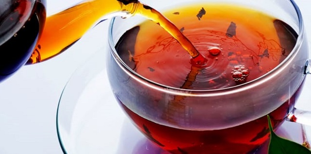 اهمیت شستن چای ایرانی قبل از دم کردن