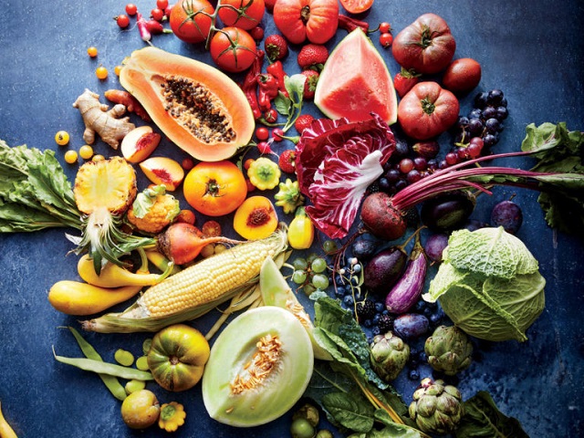 خوردن میوه و سبزی برای حفظ تناسب اندام