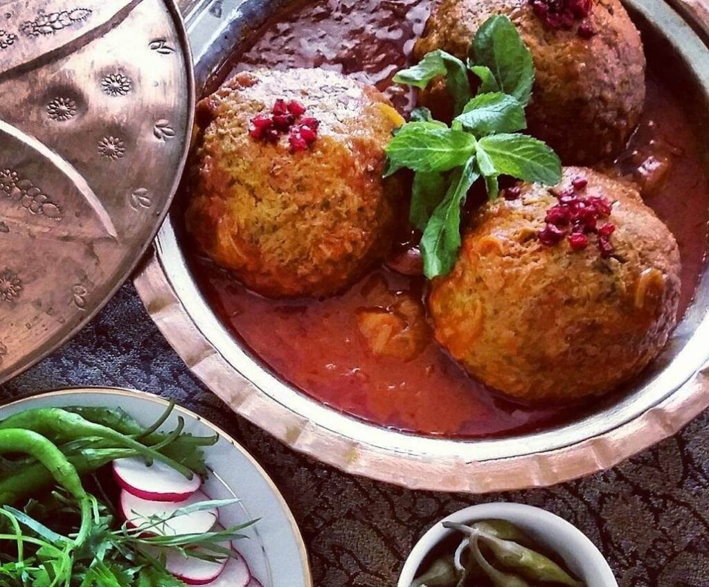 مراحل طرز تهیه کوفته تبریزی اصل و شکم پر