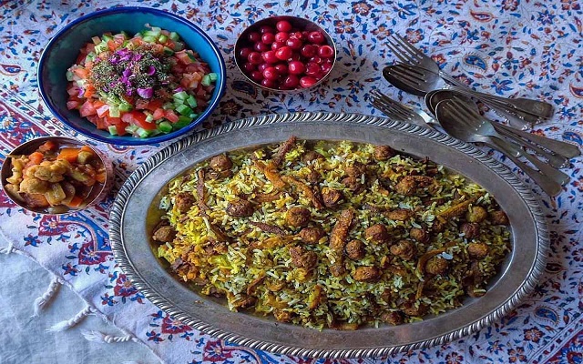 سرو کردن کلم پلو شیرازی اصل