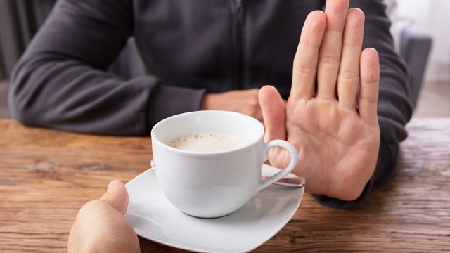 مضرات کافئین به ویژه قهوه برای معده عصبی