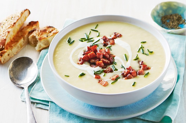 طرز تهیه سوپ تره فرنگی فرانسوی با خامه