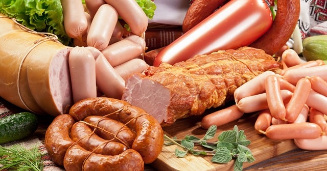 گوشت های فرآوری شده در دسته مواد غذایی سرطان زا