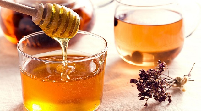 بافت عسل طبیعی و تقلبی با هم فرق دارد