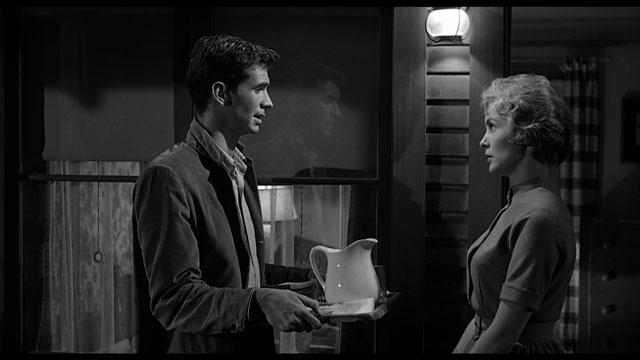 «روانی (۱۹۶۰)» از فیلم های ترسناک ساخته شده بر اساس داستان های واقعی