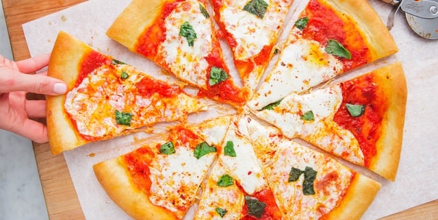 پیتزا و سیب زمینی سرخ شده از جمله غذاهای مضر برای قلب