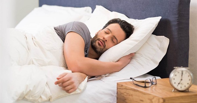 عواملی که با فلج خواب ارتباط دارند