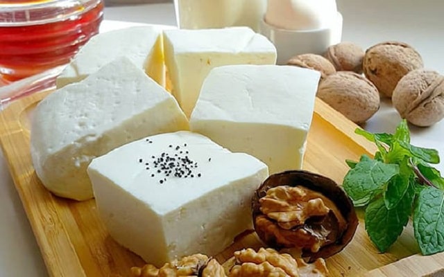 پنیر؛ یک لبنیات سالم کلسیم دار