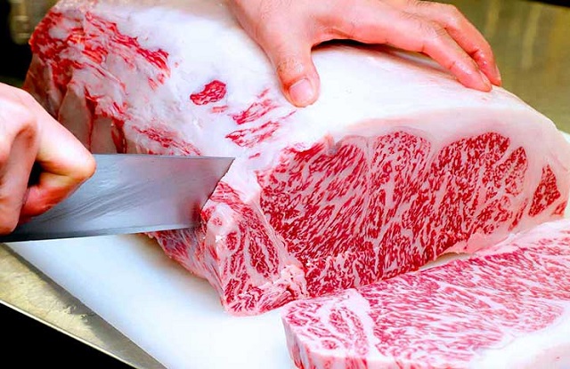 رگه های مرمری روی گوشت نشانه کیفیت گوشت