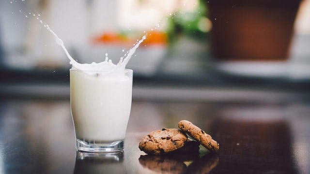 شیر؛ بهترین منبع کلسیم