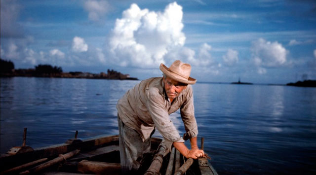 «پیرمرد و دریا» اثر ارنست همینگوی از بهترین کتاب ها برای یادگیری زبان انگلیسی