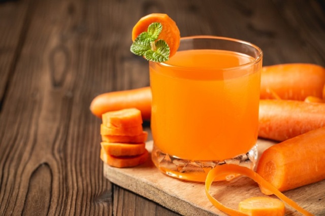 خواص آب هویج در درمان کرونا و سرماخوردگی