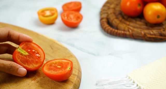 گوجه فرنگی، بهترین درمان بوی نامطبوع زیر بغل