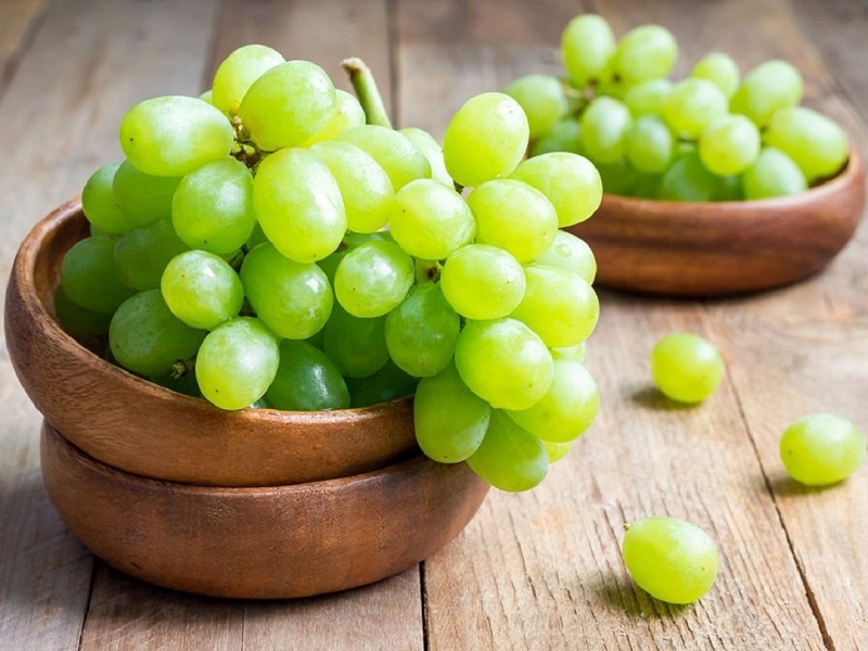30 خواص انگور برای سلامت بدن | مضرات انگور و طبع و مصلح آن
