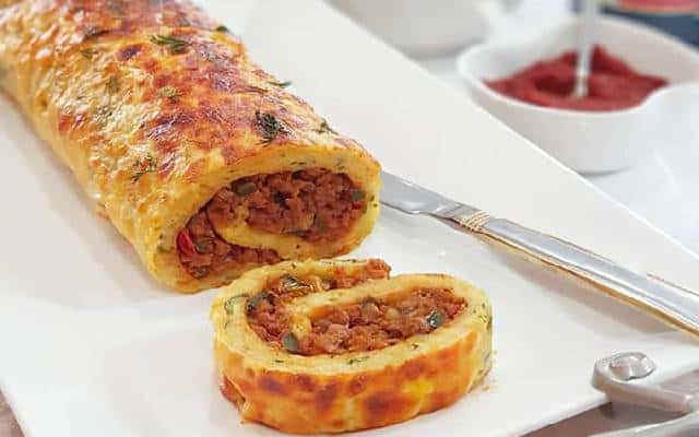 رولت سیب زمینی شکم پر از انواع غذا با سیب زمینی مجلسی